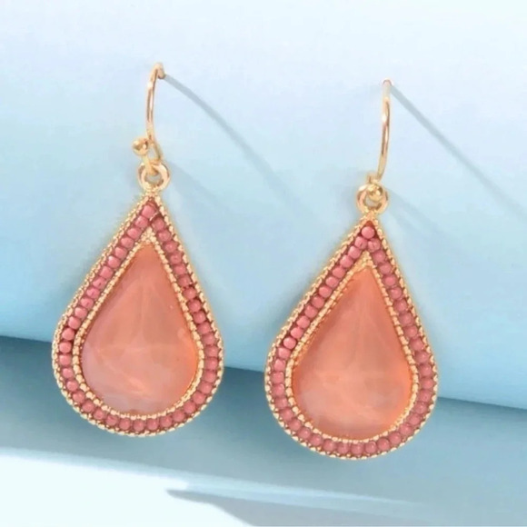 Gold Mauve Beaded Drop Earrings - Picture 2 of 4